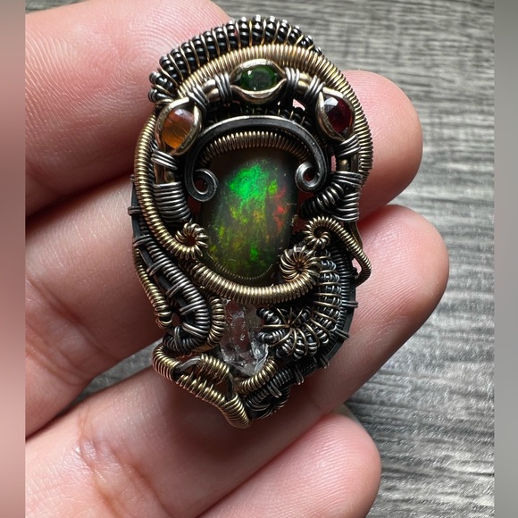 RARE & Beautiful Find Sterling Silver hand made pendant - Picture 6 of 7